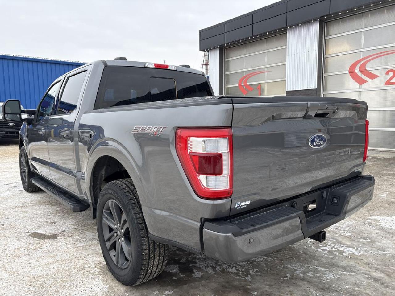 2023 Ford F-150 Lariat Photo4