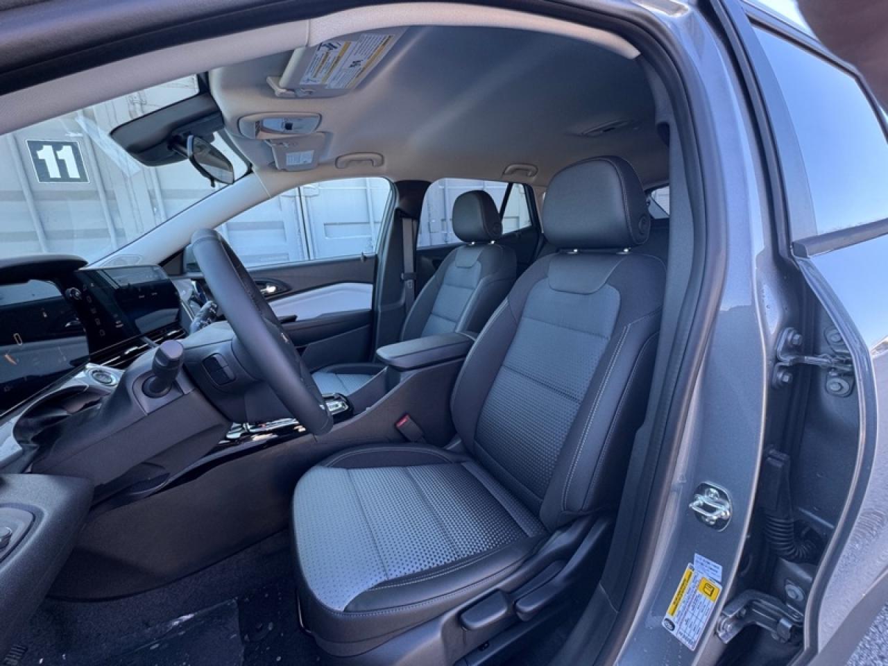 2026 Chevrolet Trax LT  - Heated Seats -  Remote Start Photo