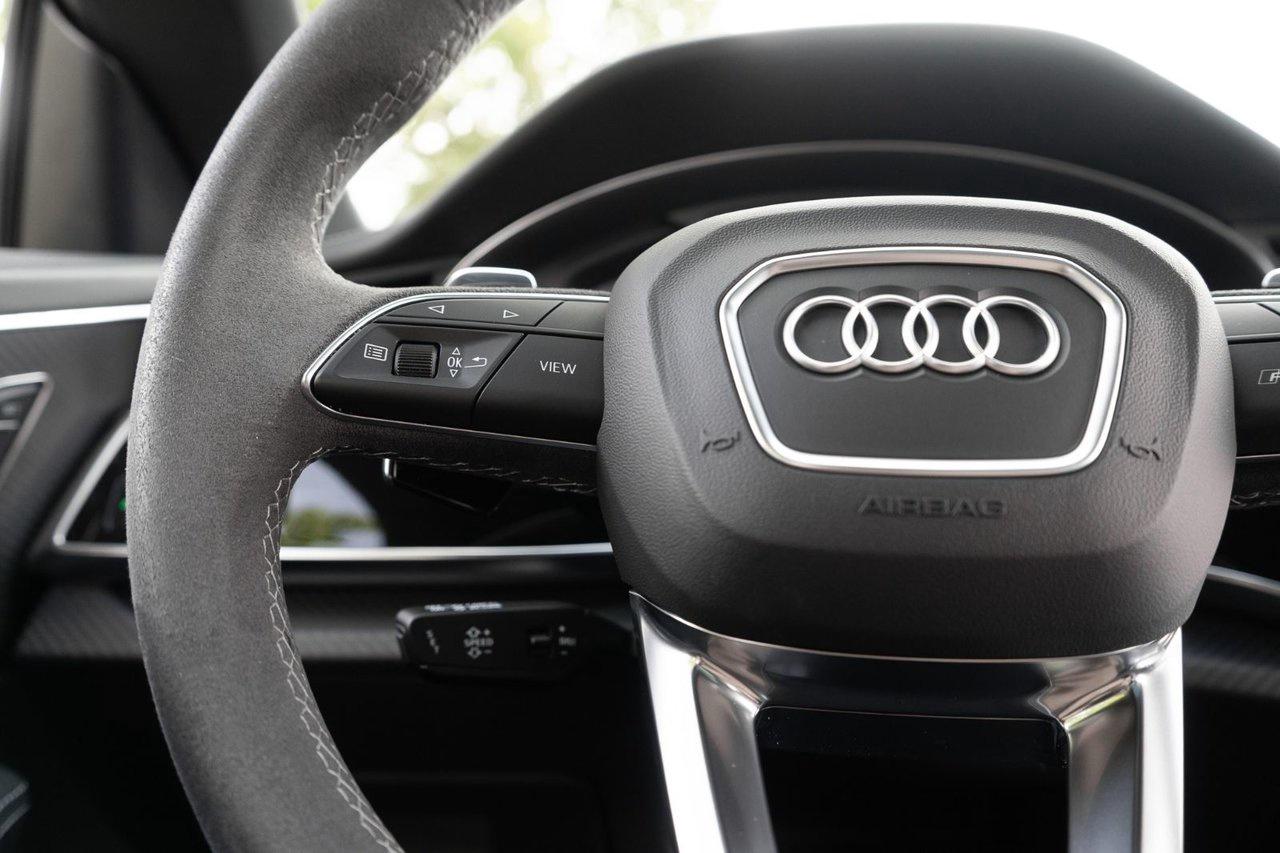 2023 Audi RS Q8  Photo