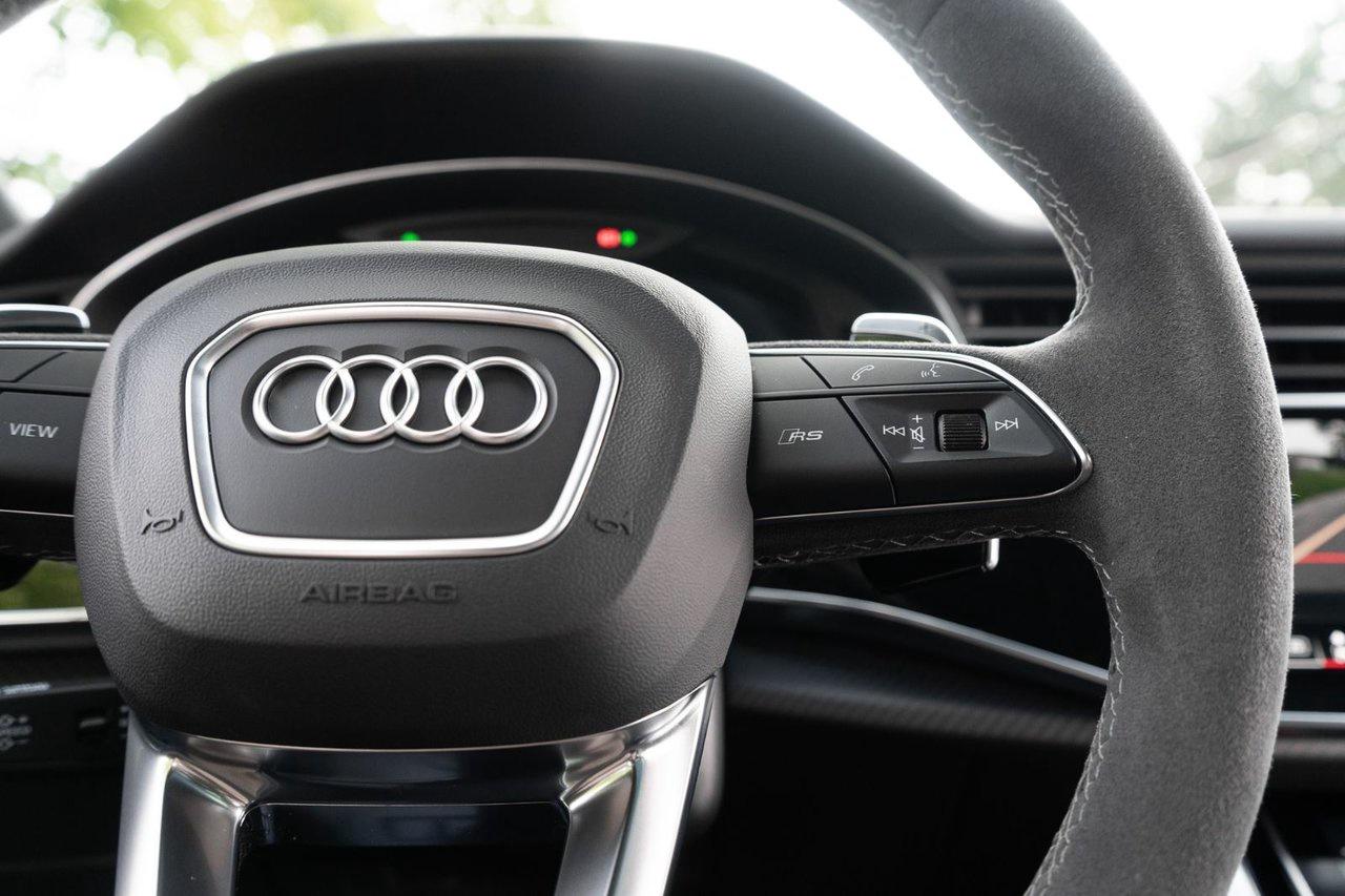 2023 Audi RS Q8  Photo