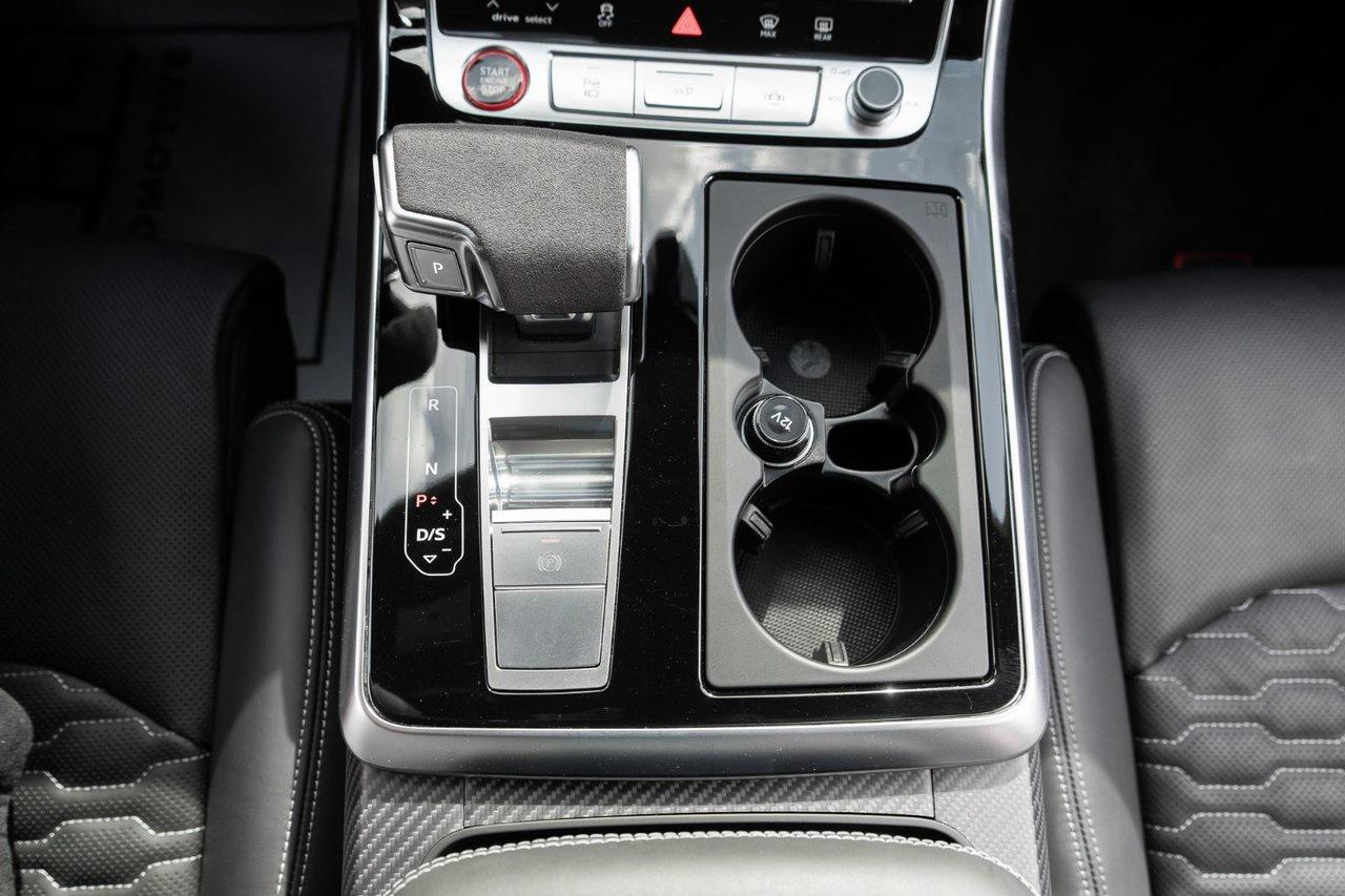 2023 Audi RS Q8  Photo