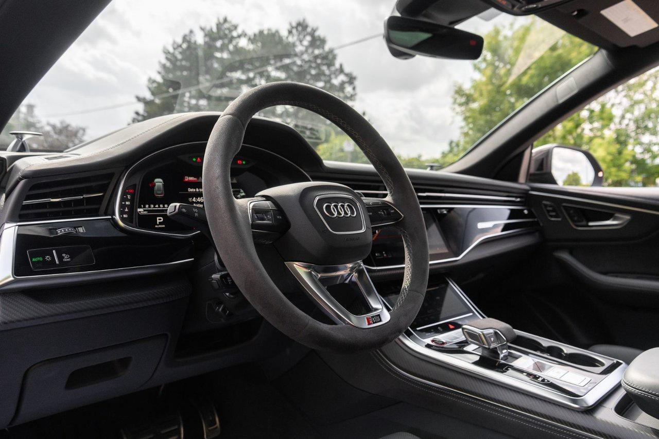 2023 Audi RS Q8  Photo