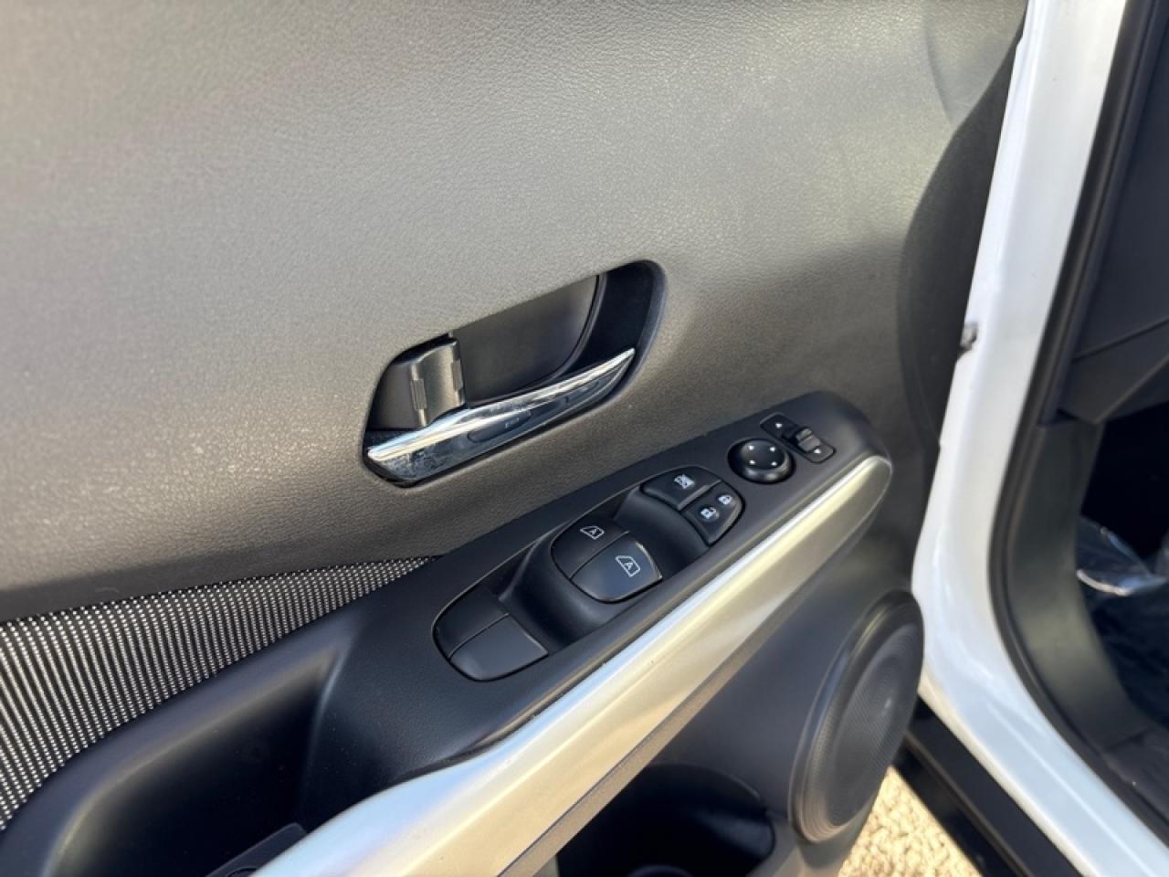 2020 Nissan Kicks SV  Low Mileage Lease Return Photo