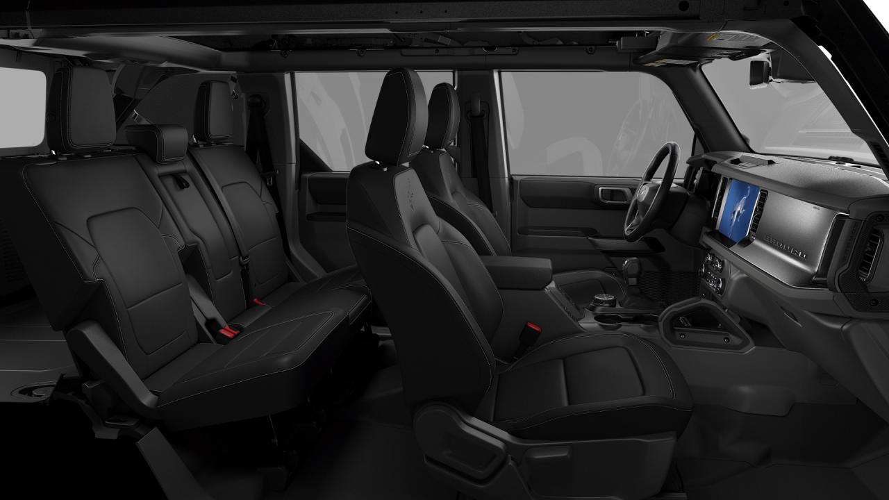 2026 Ford Bronco Outer Banks Photo