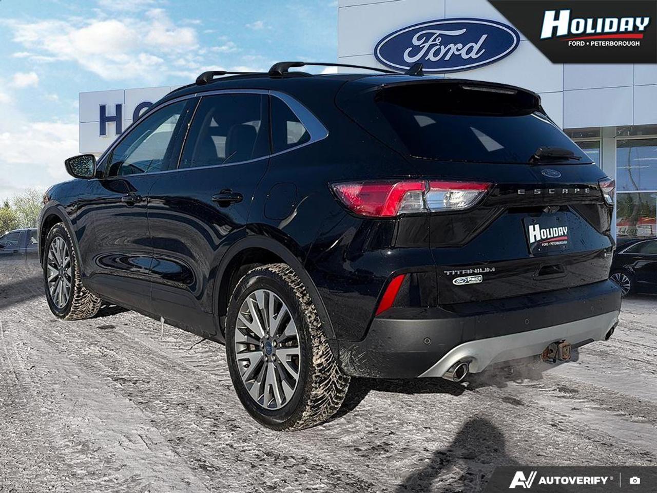2022 Ford Escape Titanium Hybrid Photo