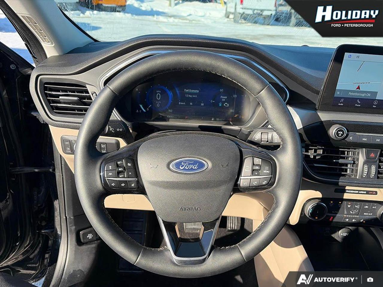 2022 Ford Escape Titanium Hybrid Photo