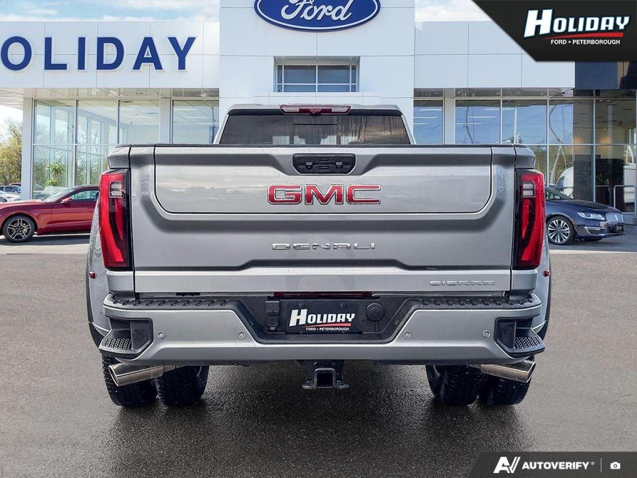 2025 GMC Sierra 3500 HD Denali Photo