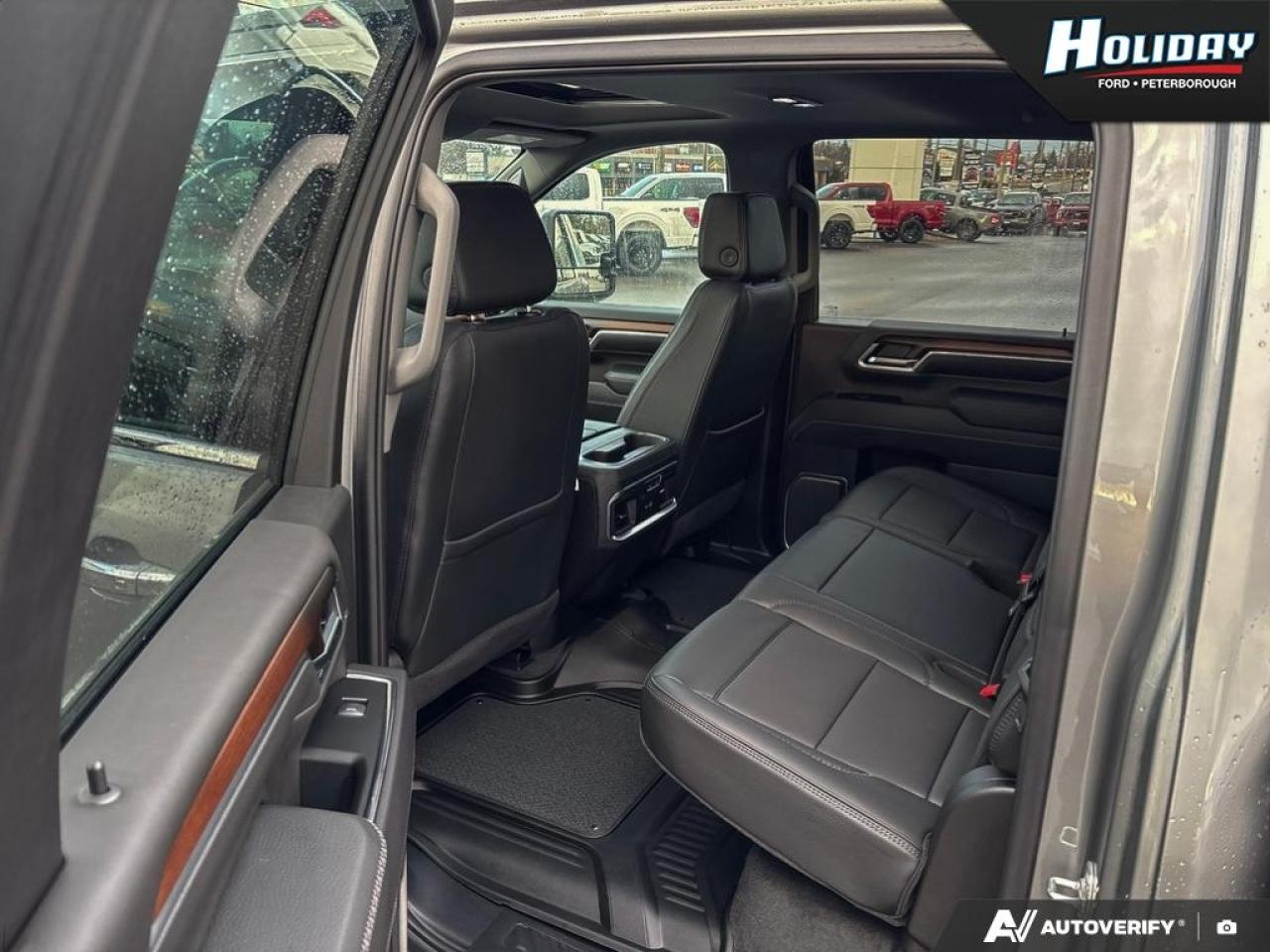 2025 GMC Sierra 3500 HD Denali Photo