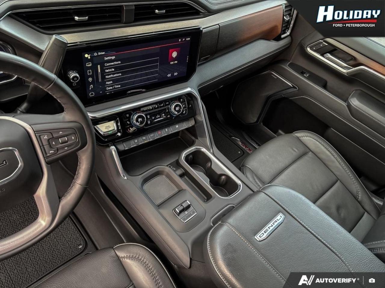 2025 GMC Sierra 3500 HD Denali Photo