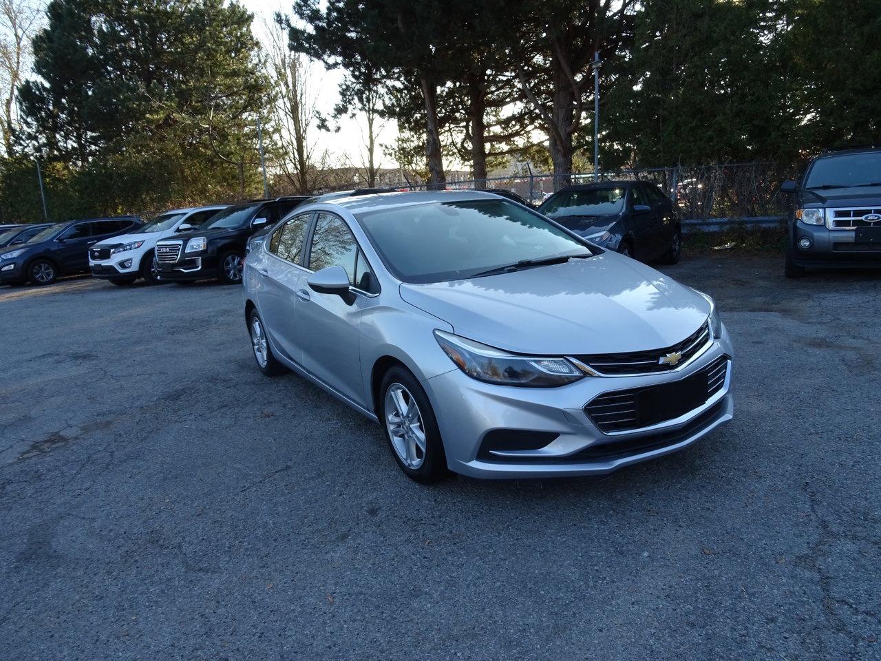 2018 Chevrolet Cruze LT - Photo #4