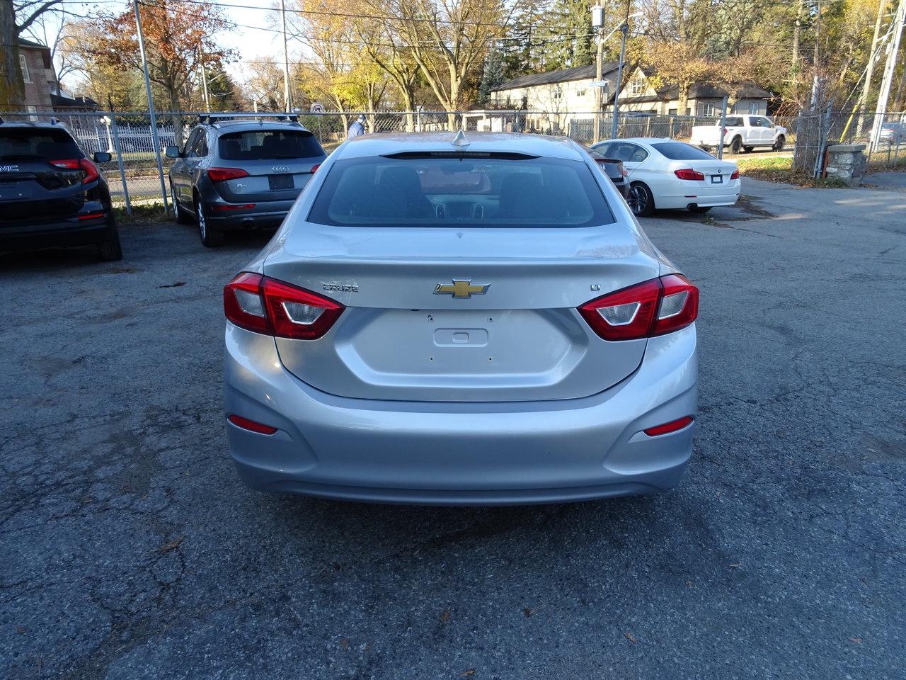 2018 Chevrolet Cruze LT - Photo #7
