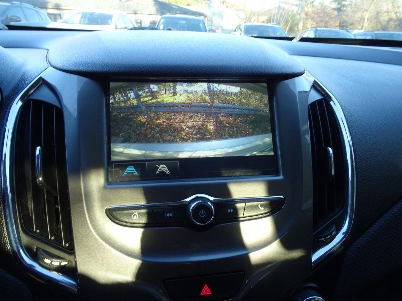 2018 Chevrolet Cruze LT - Photo #21