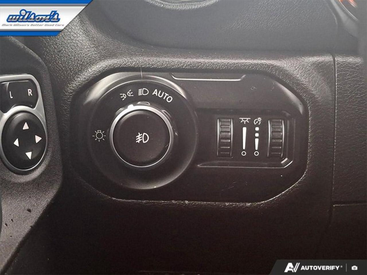 2021 Jeep Wrangler Unlimited Sahara | V6 | Leather | Tow Pkg | Nav | Adaptive Cruise | Alpine Audio | and More ! Photo