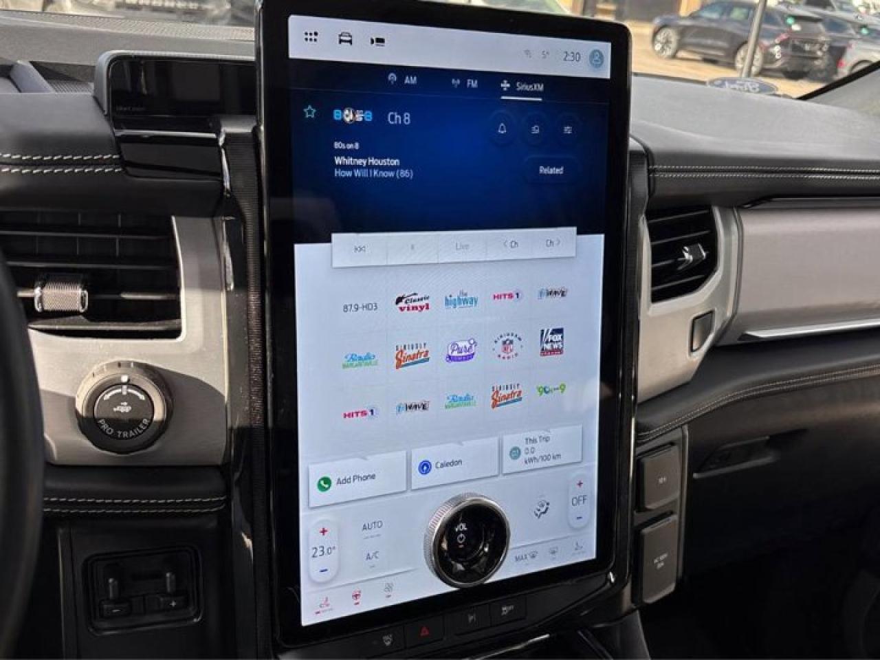 2022 Ford F-150 Lightning Platinum 4WD EV | Extended Range | Leather | Pano Roof | Nav | 360 Camera | Adaptive Cruise & More! Photo3