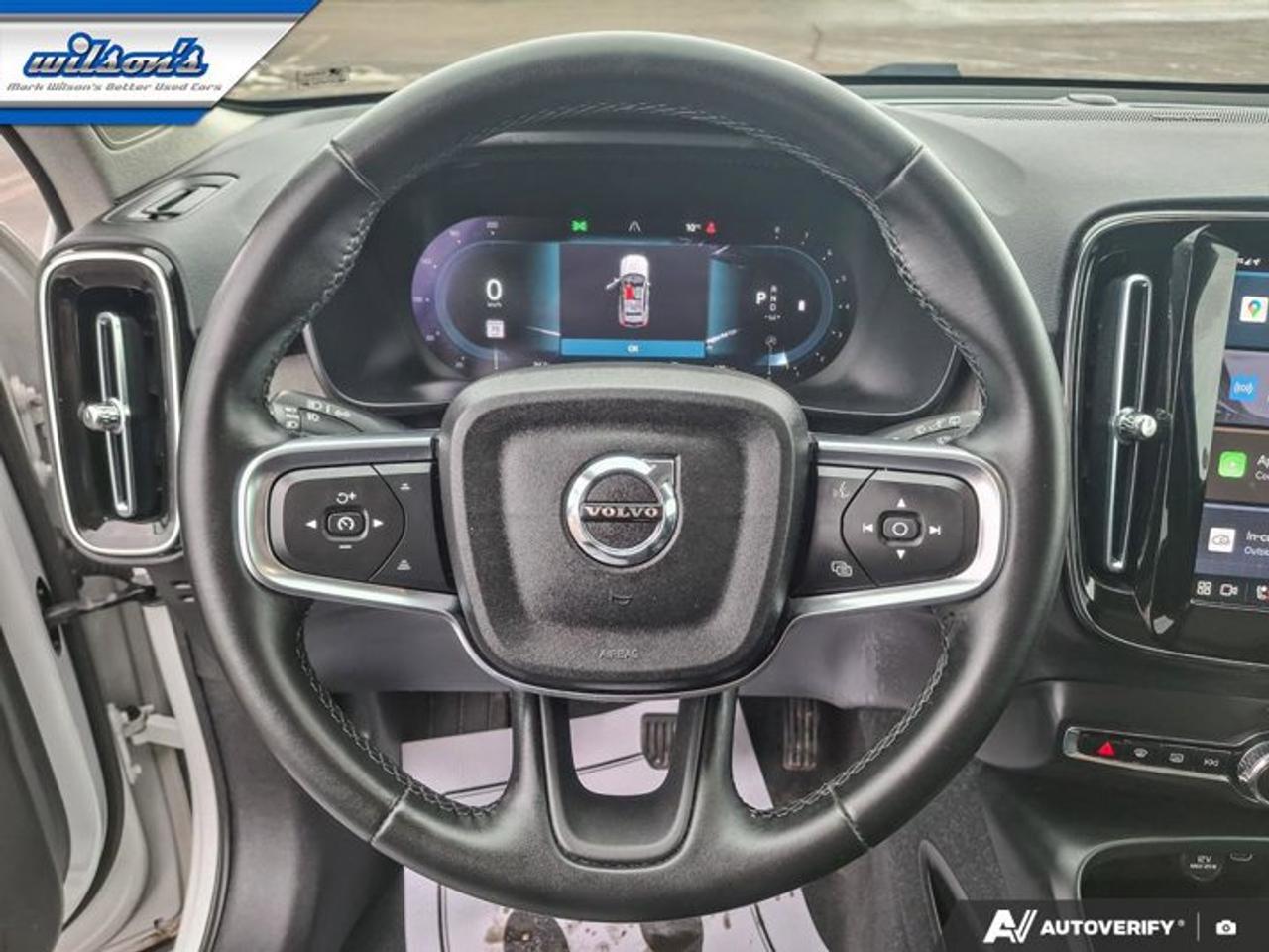 2023 Volvo XC40 Ultimate Dark Theme B5 AWD | Nav | Leather | Sunroof | Power Liftgate | Heated Seats | Photo