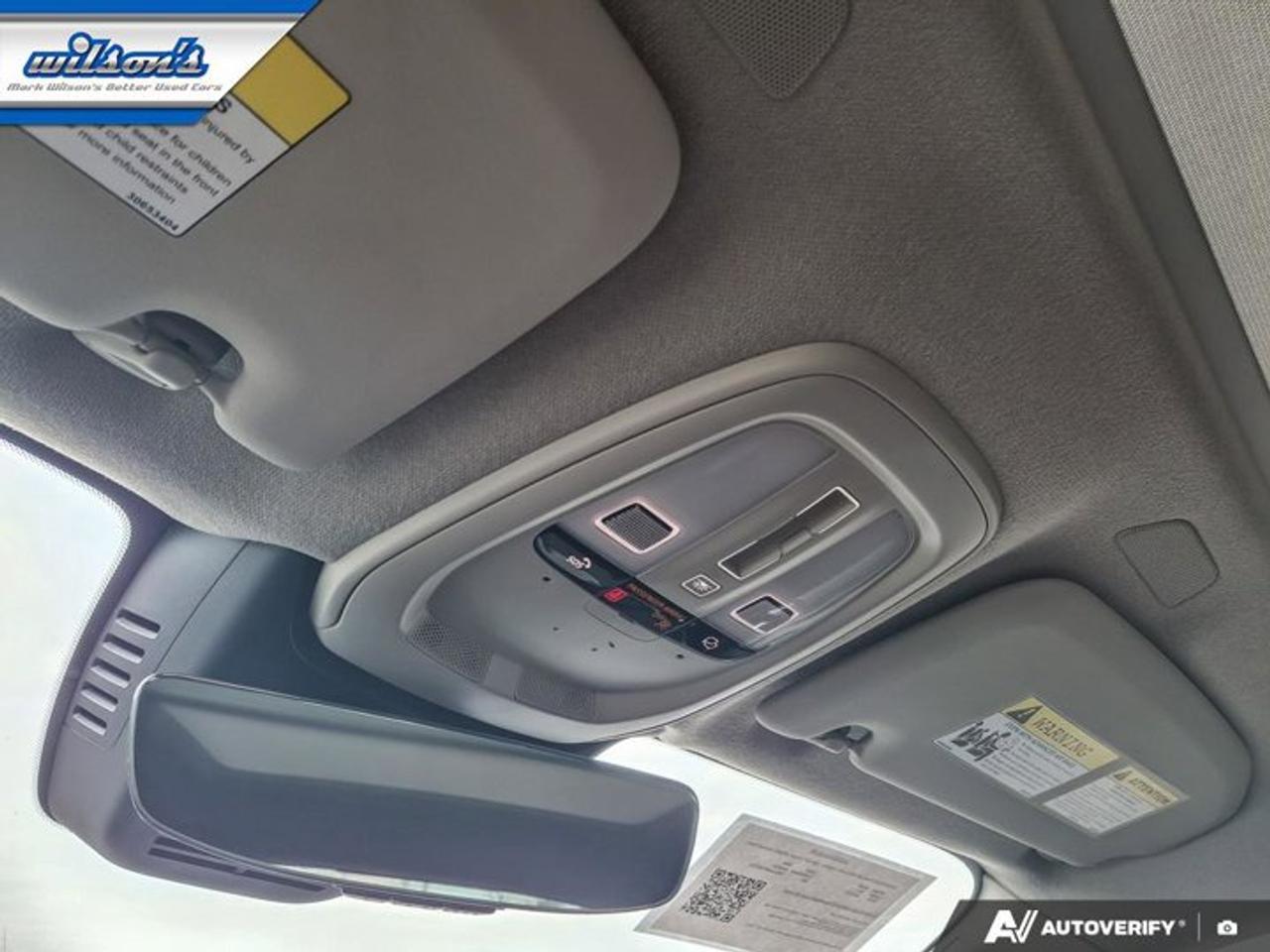 2023 Volvo XC40 Ultimate Dark Theme B5 AWD | Nav | Leather | Sunroof | Power Liftgate | Heated Seats | Photo