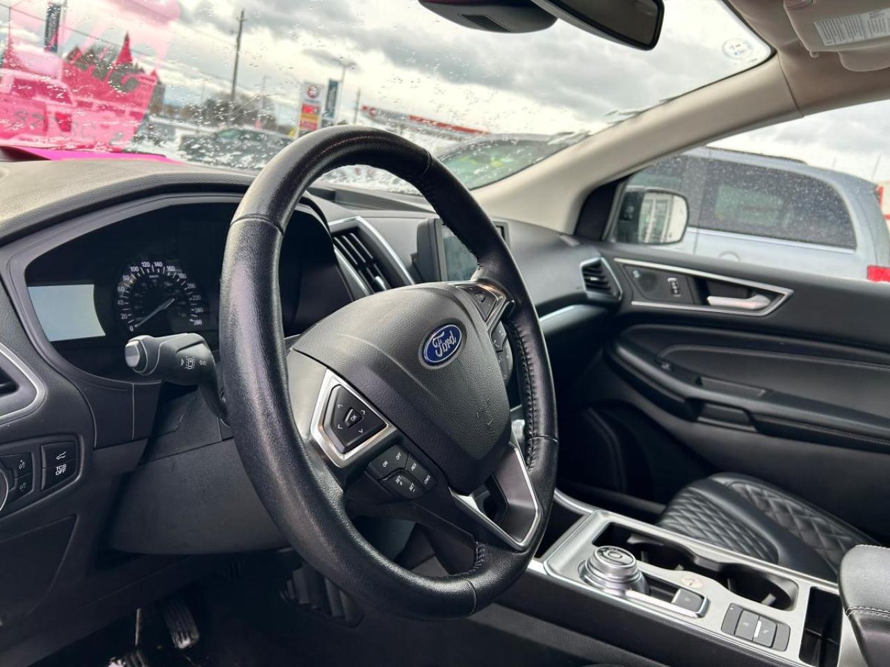 2023 Ford Edge Titanium Photo