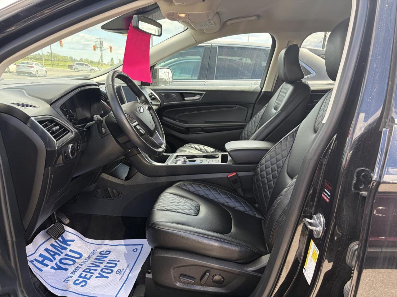 2023 Ford Edge Titanium Photo