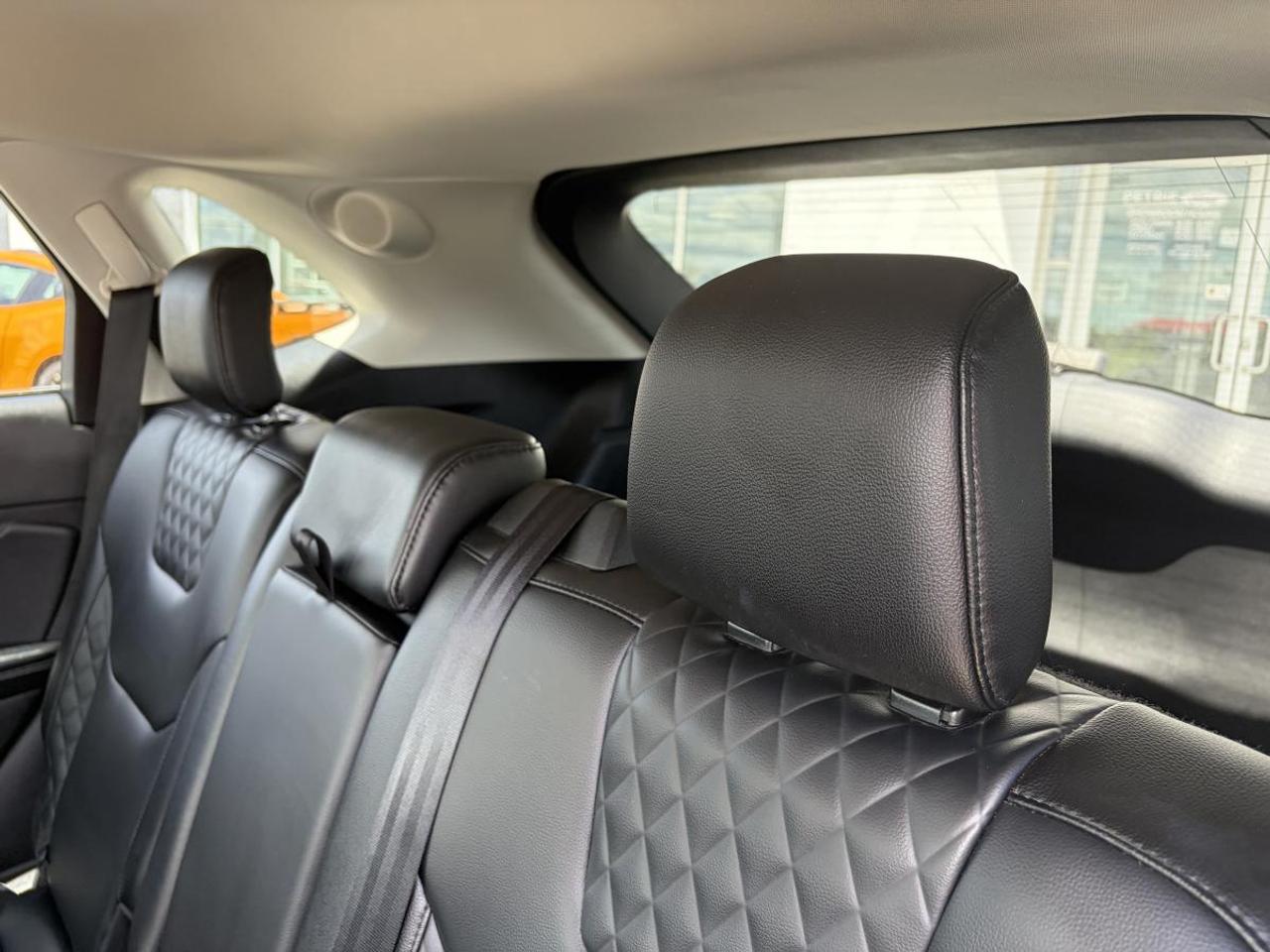 2023 Ford Edge Titanium Photo