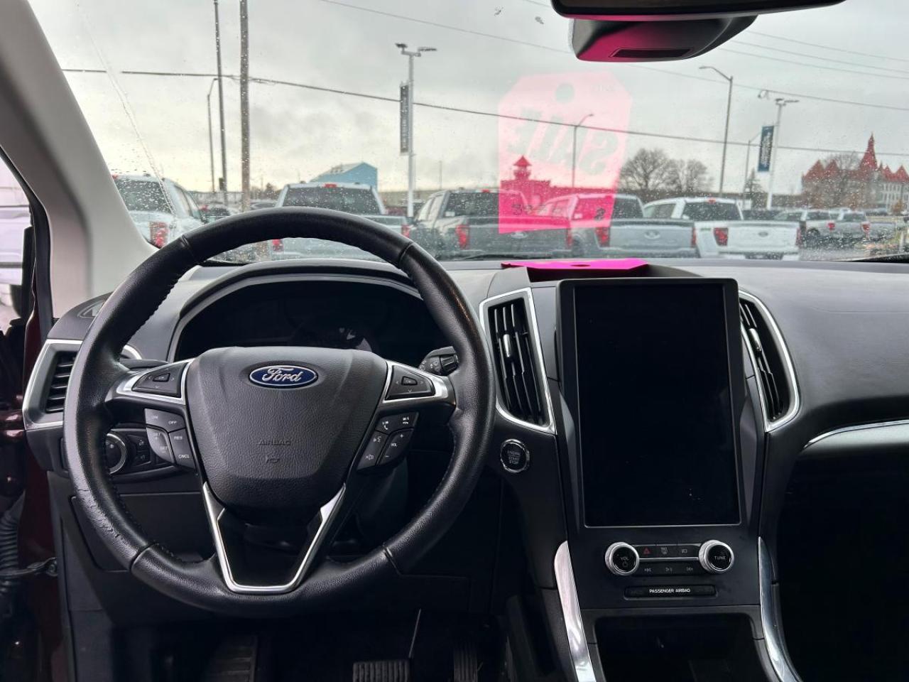 2023 Ford Edge Titanium Photo
