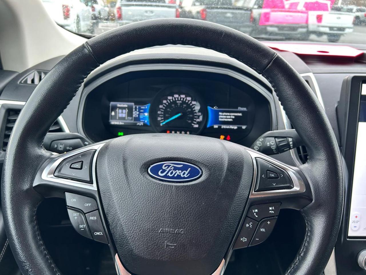 2023 Ford Edge Titanium Photo