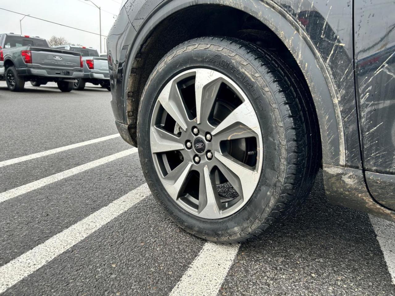 2024 Ford Escape Platinum Photo