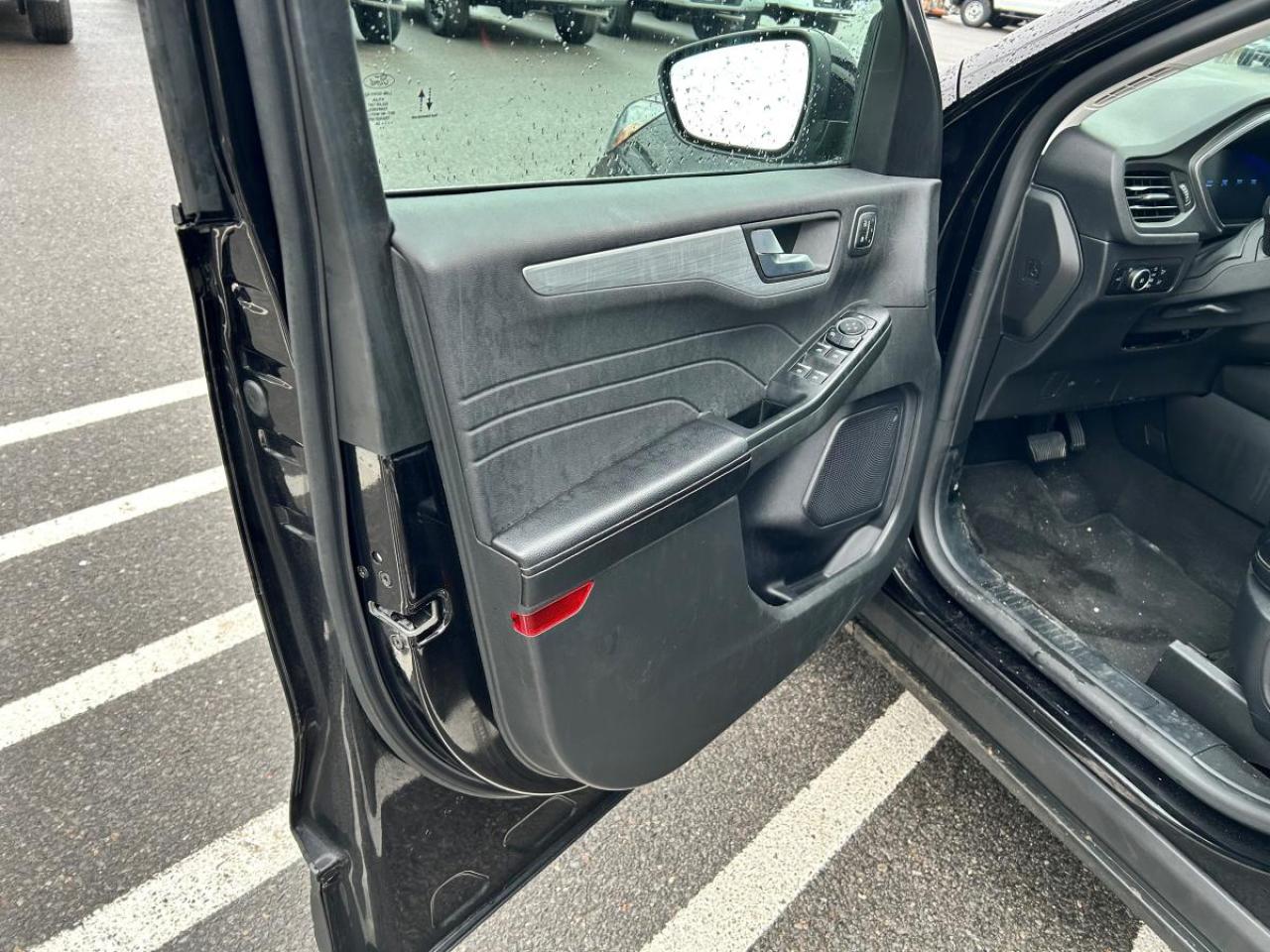 2024 Ford Escape Platinum Photo