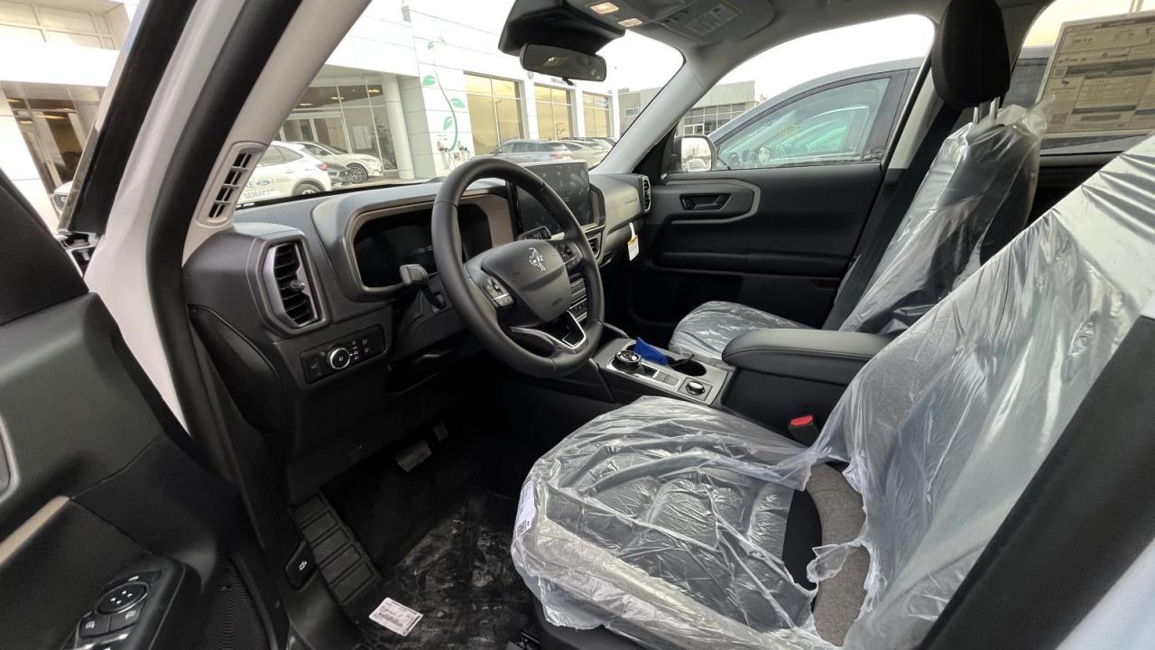 2025 Ford Bronco Sport Big Bend Photo2