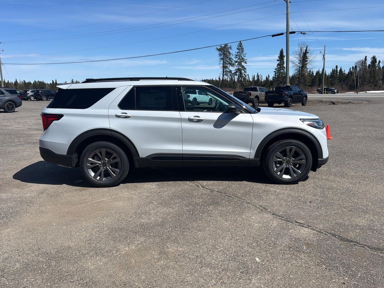 2026 Ford Explorer Active Photo