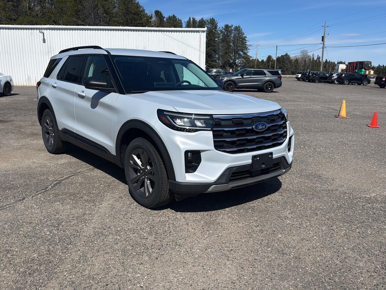 2026 Ford Explorer Active Photo