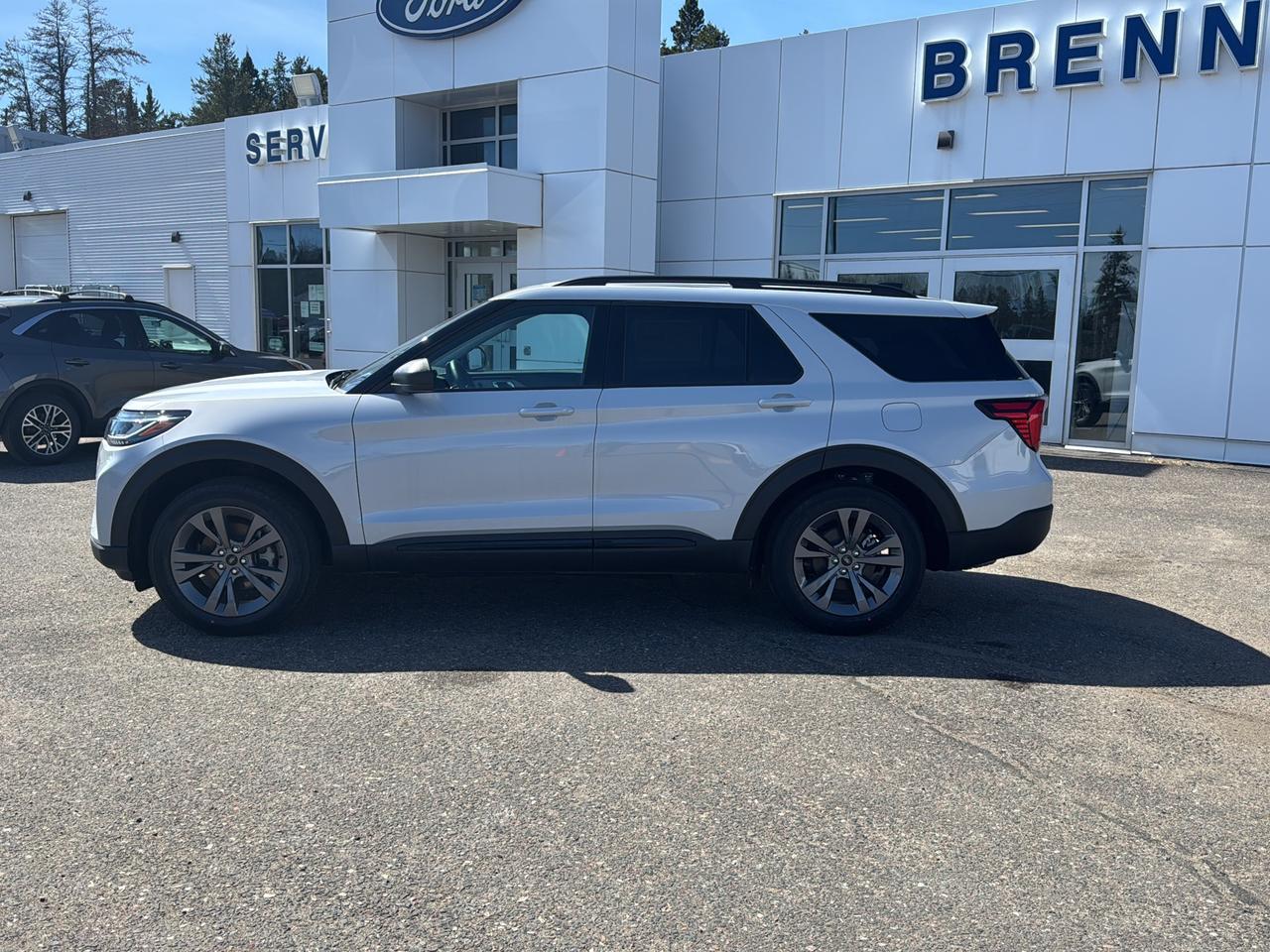 2026 Ford Explorer Active Photo