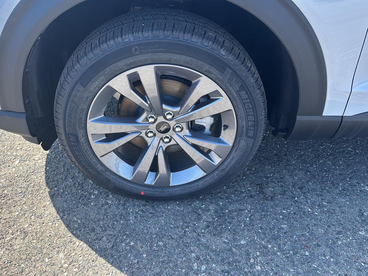2026 Ford Explorer Active Photo