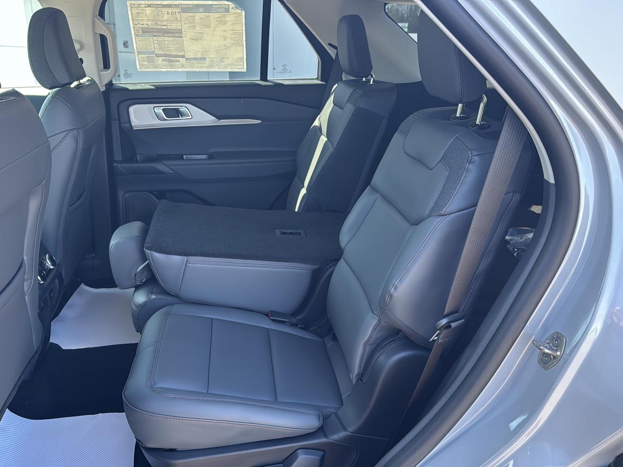 2026 Ford Explorer Active Photo