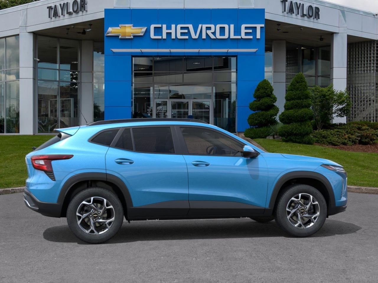 2025 Chevrolet Trax LT Photo4