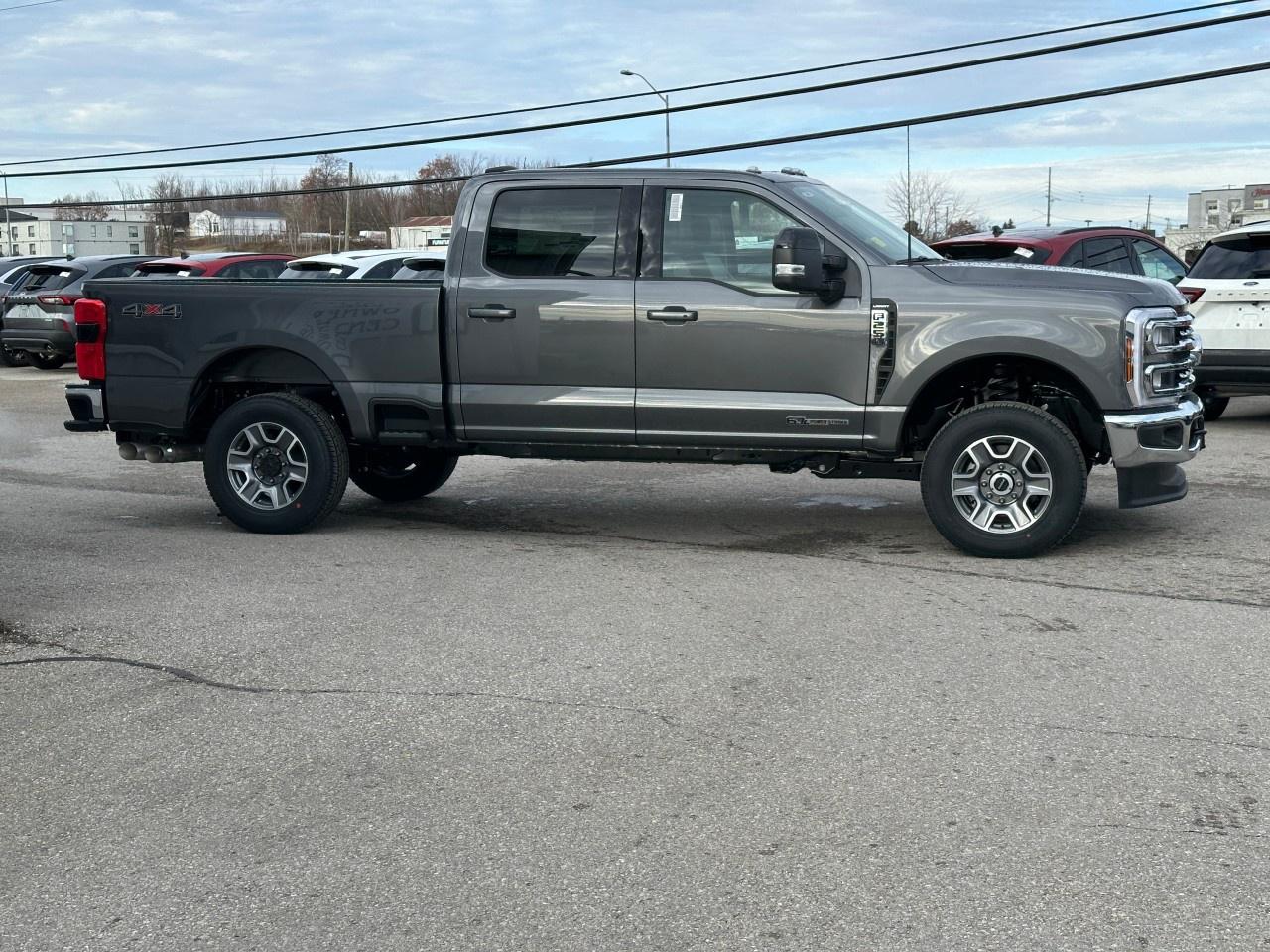 2026 Ford F-250 Super Duty SRW LARIAT 4WD CREW CAB 6.75' BOX Photo4