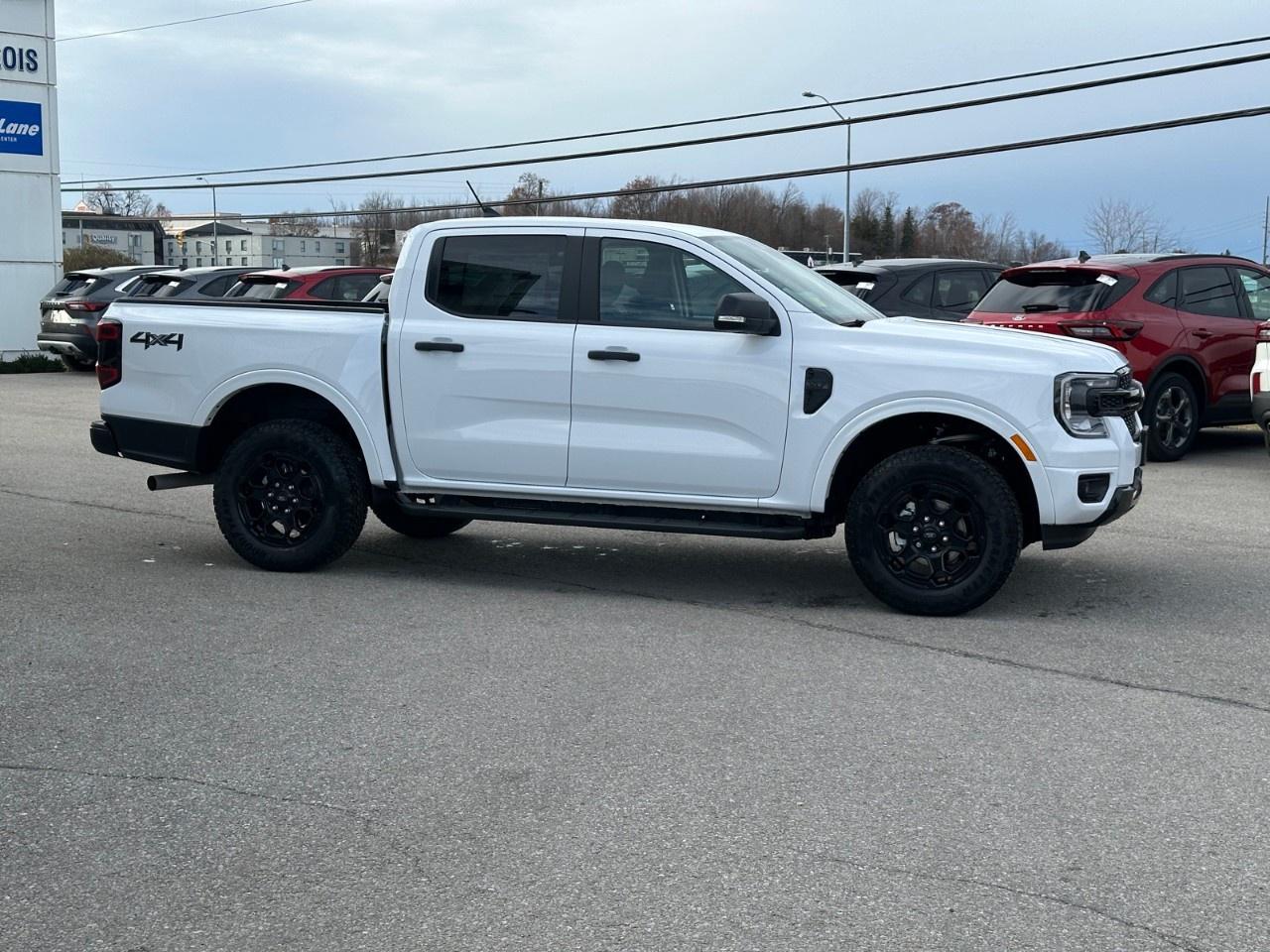 2025 Ford Ranger XLT 4WD SUPERCREW 5' BOX Photo4