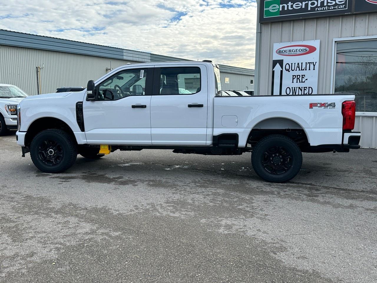 2026 Ford F-250 Super Duty SRW XL 4WD Crew Cab 6.75' Box Photo
