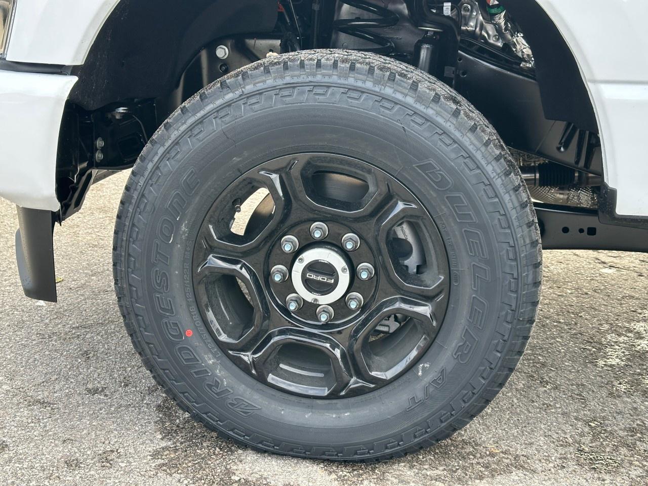 2026 Ford F-250 Super Duty SRW XL 4WD Crew Cab 6.75' Box Photo