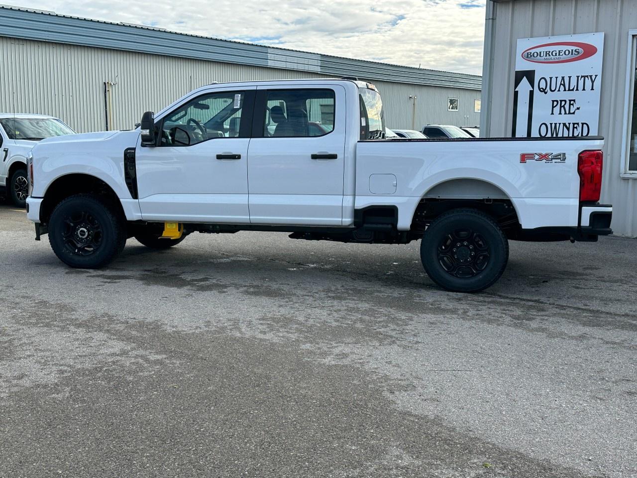 2026 Ford F-250 Super Duty SRW XL 4WD Crew Cab 6.75' Box Photo