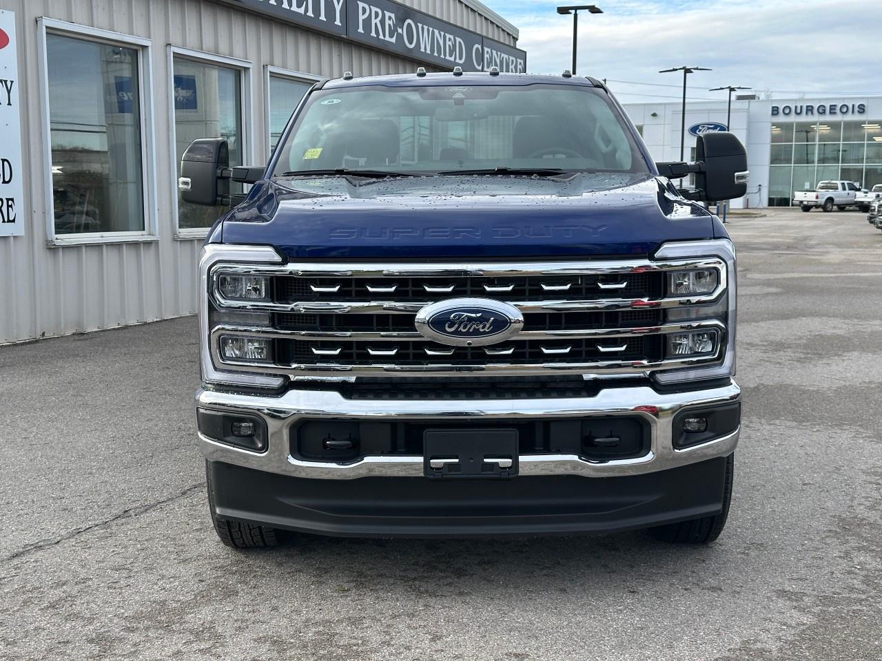 2026 Ford F-250 Super Duty SRW LARIAT 4WD CREW CAB 6.75' BOX Photo2