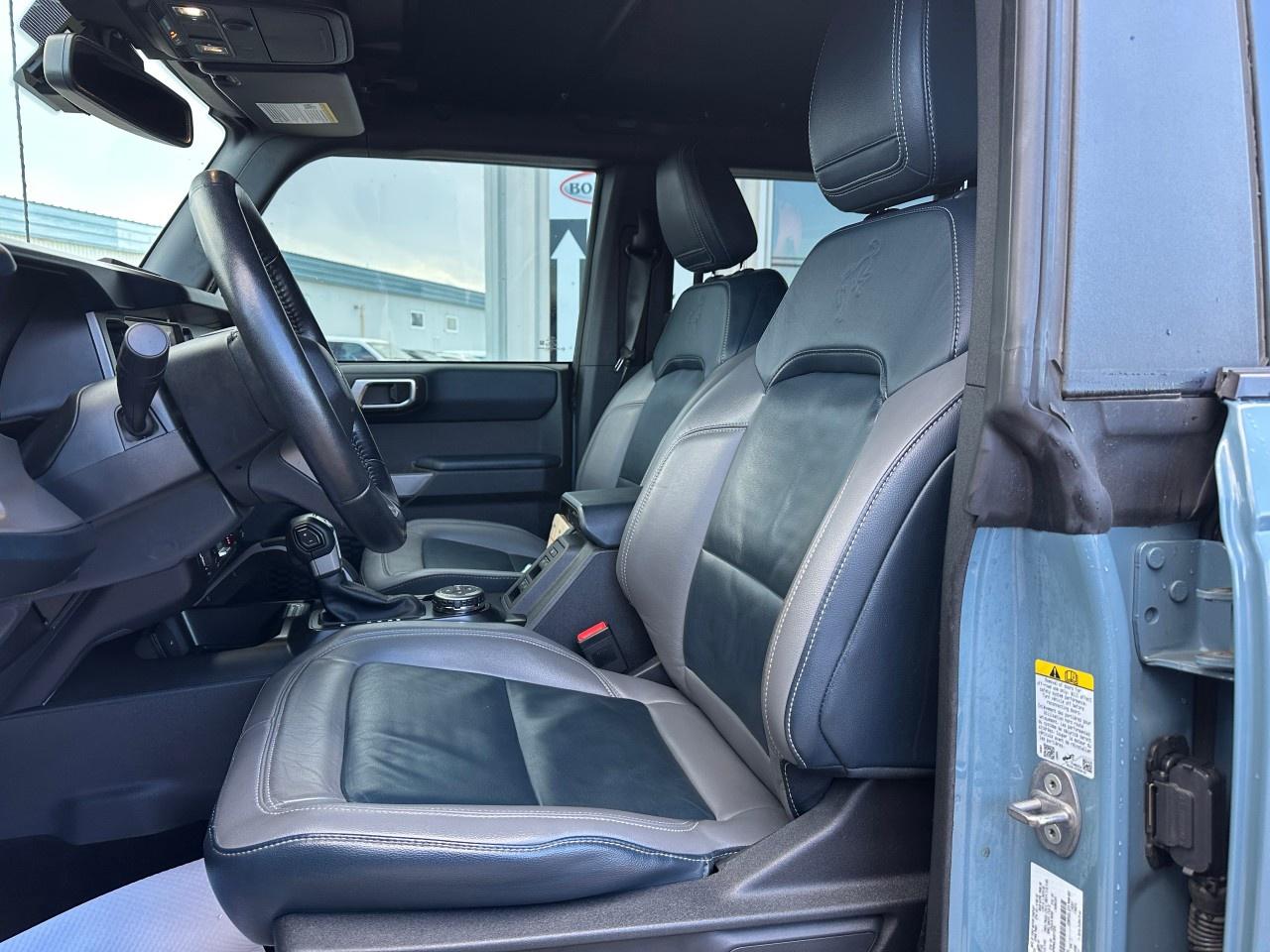 2022 Ford Bronco OUTER BANKS 4 DOOR 4X4 Photo