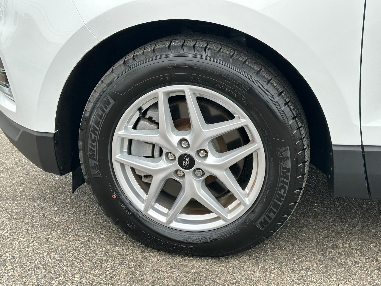 2024 Ford Edge SEL AWD Photo