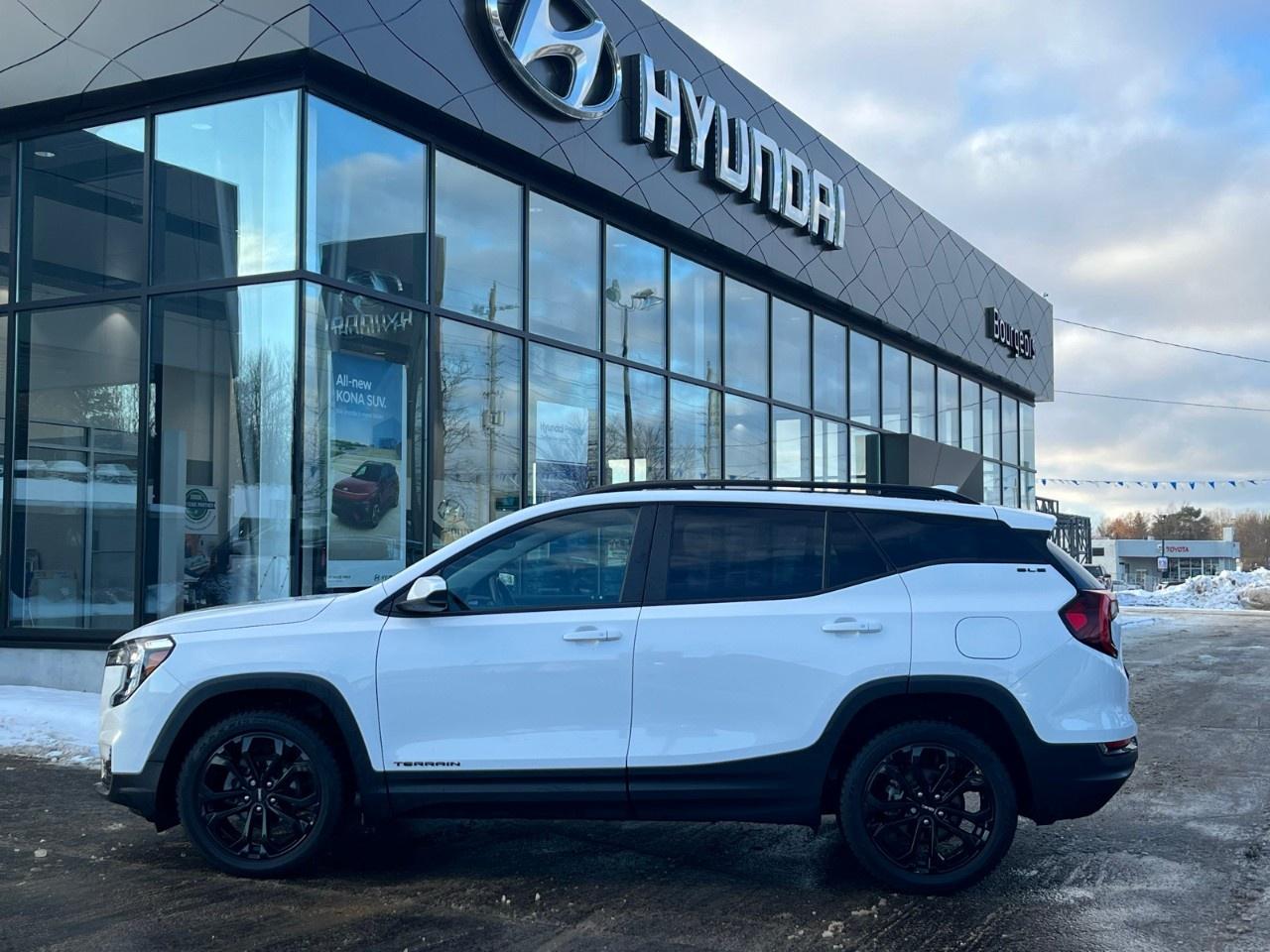 2022 GMC Terrain AWD SLE Photo