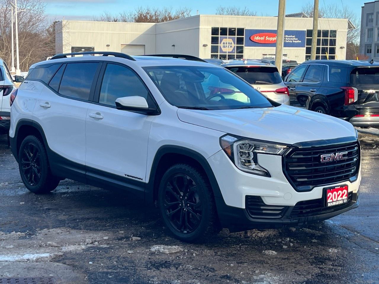 2022 GMC Terrain AWD SLE Photo