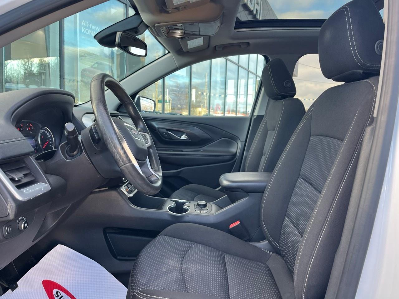 2022 GMC Terrain AWD SLE Photo