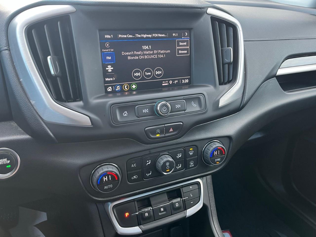 2022 GMC Terrain AWD SLE Photo