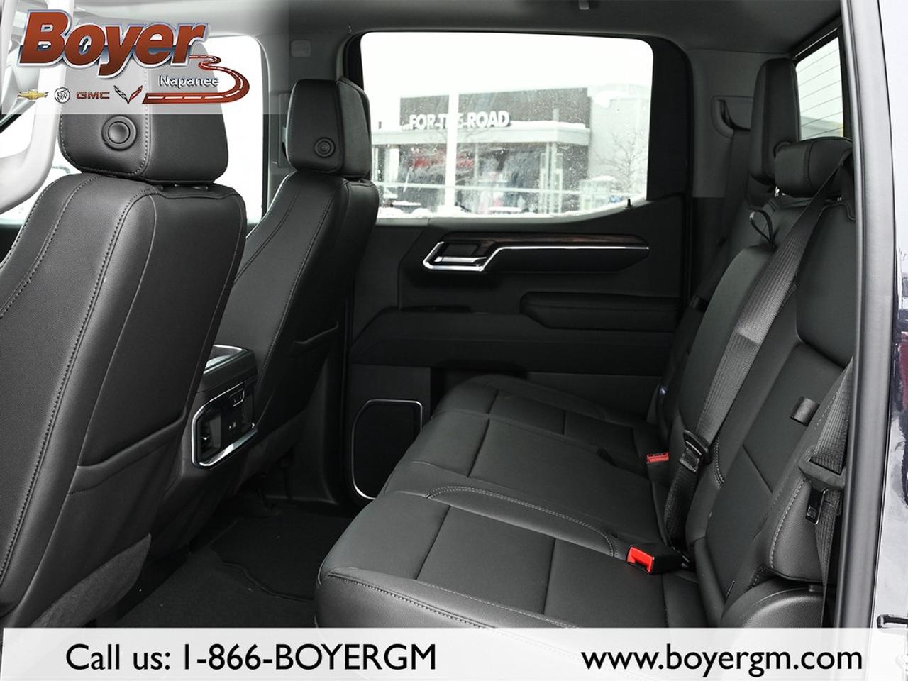 2026 GMC Sierra 1500 Crew Cab Short Box 4-Wheel Drive SLT Photo