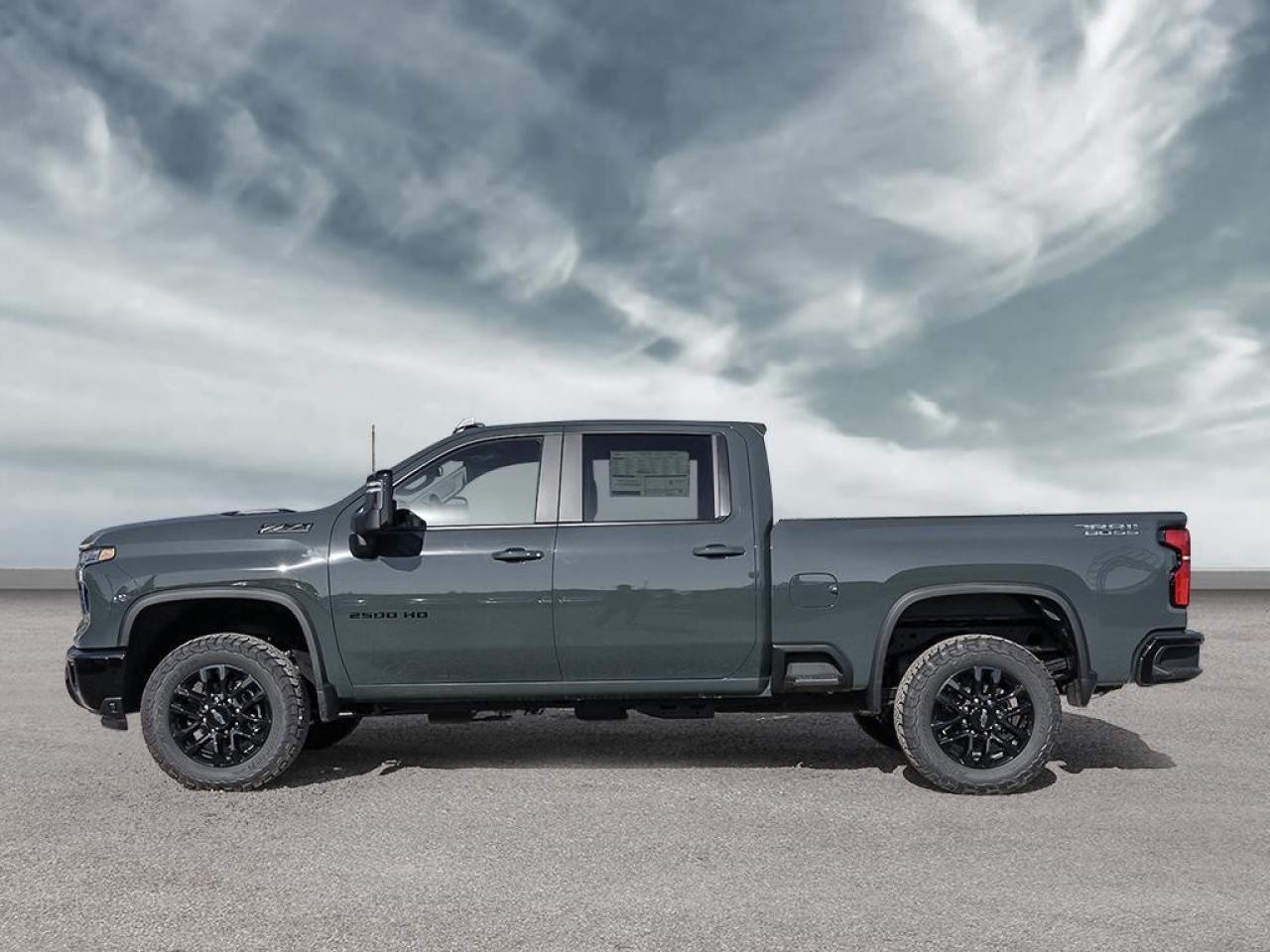 2026 Chevrolet Silverado 2500 HD 4WD Crew Cab Standard Box LT Photo2