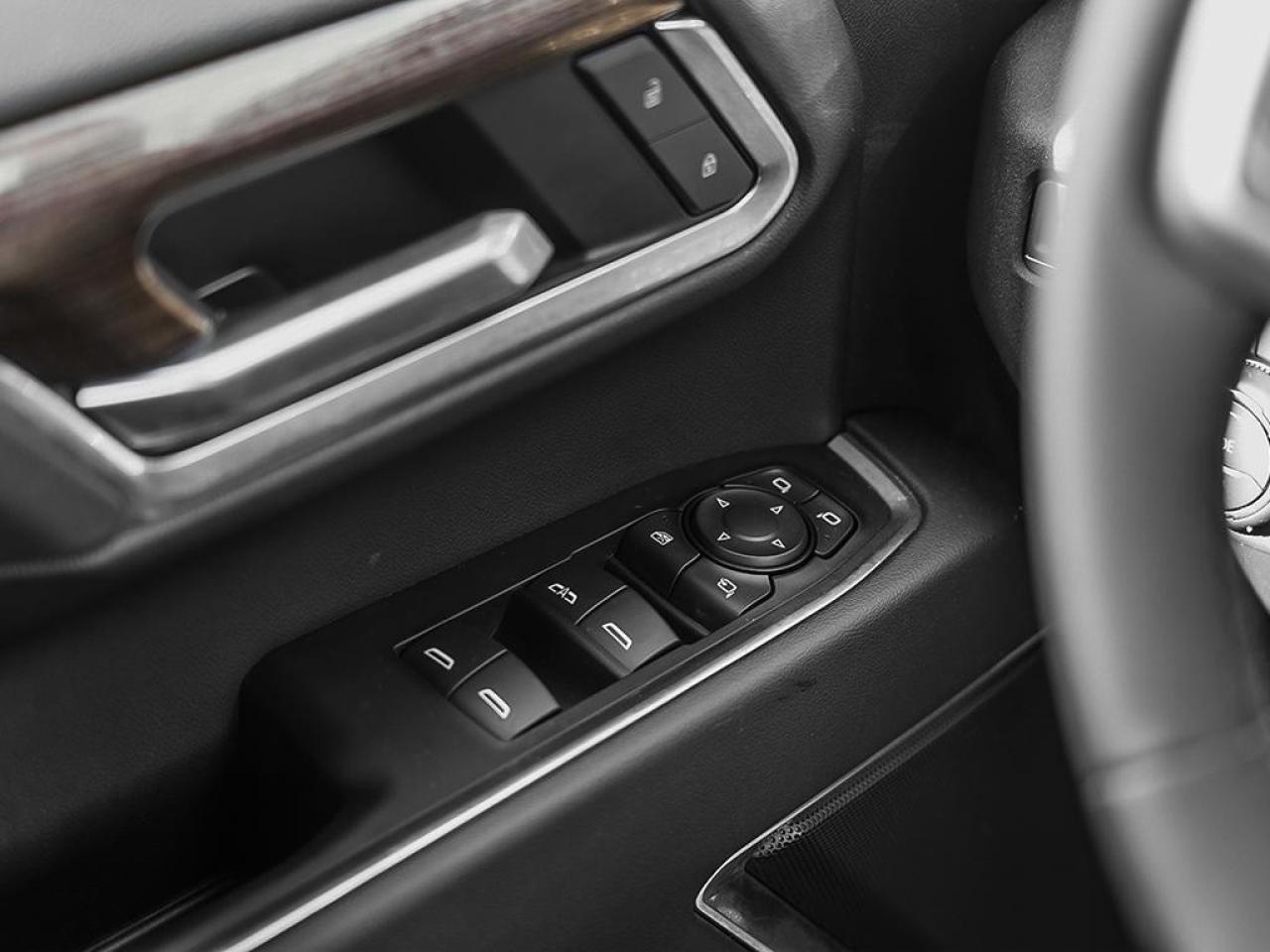 2026 Chevrolet Silverado 2500 HD 4WD Crew Cab Standard Box LT Photo