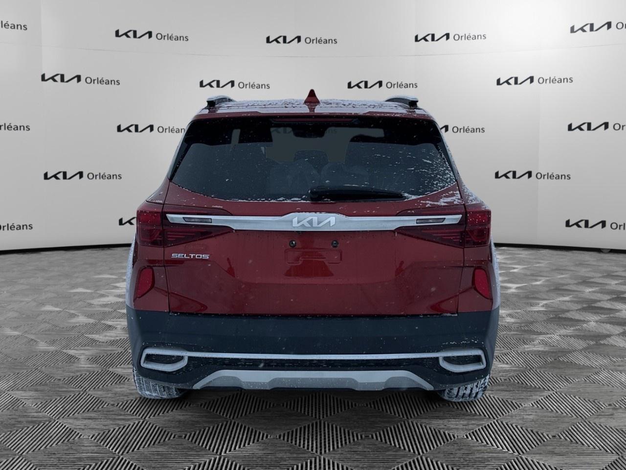 2023 Kia Seltos EX FWD Photo